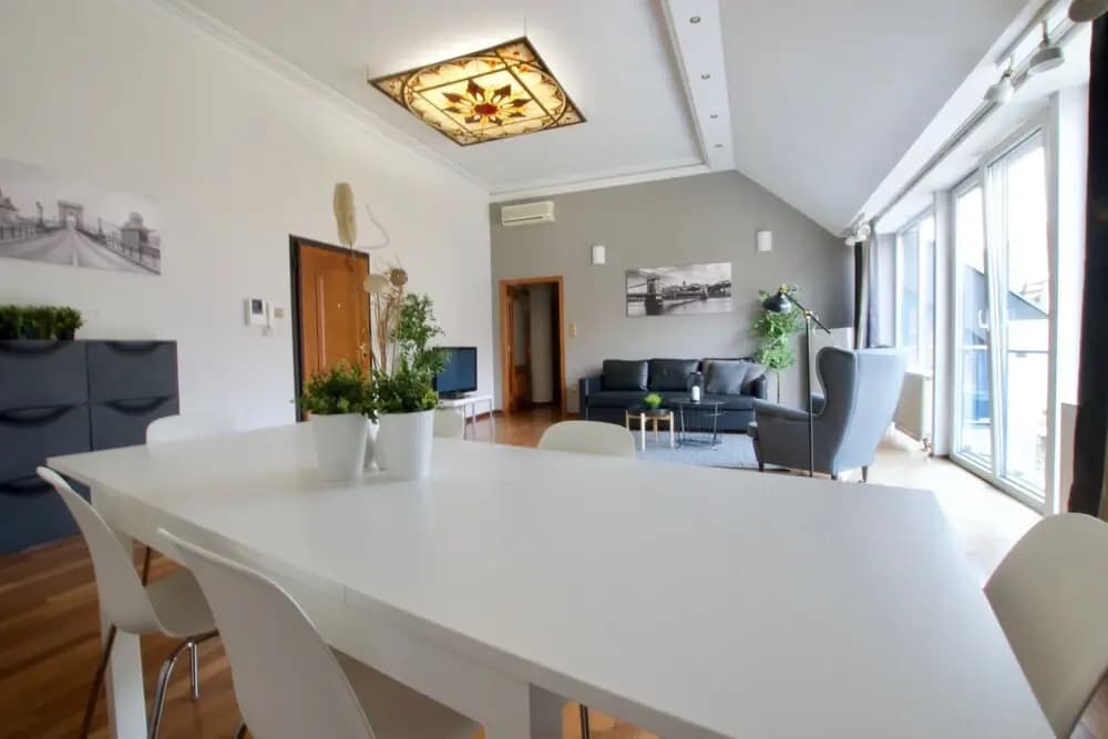 Hi5 Apartments - Luxury Suites - photo 19