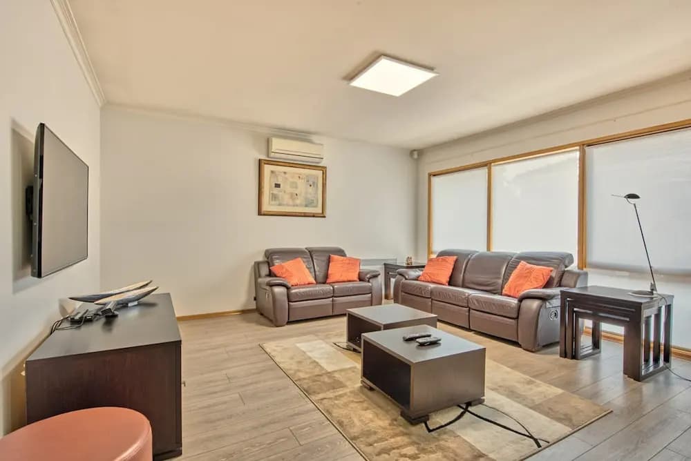 Spacious family home St Kilda - photo 2