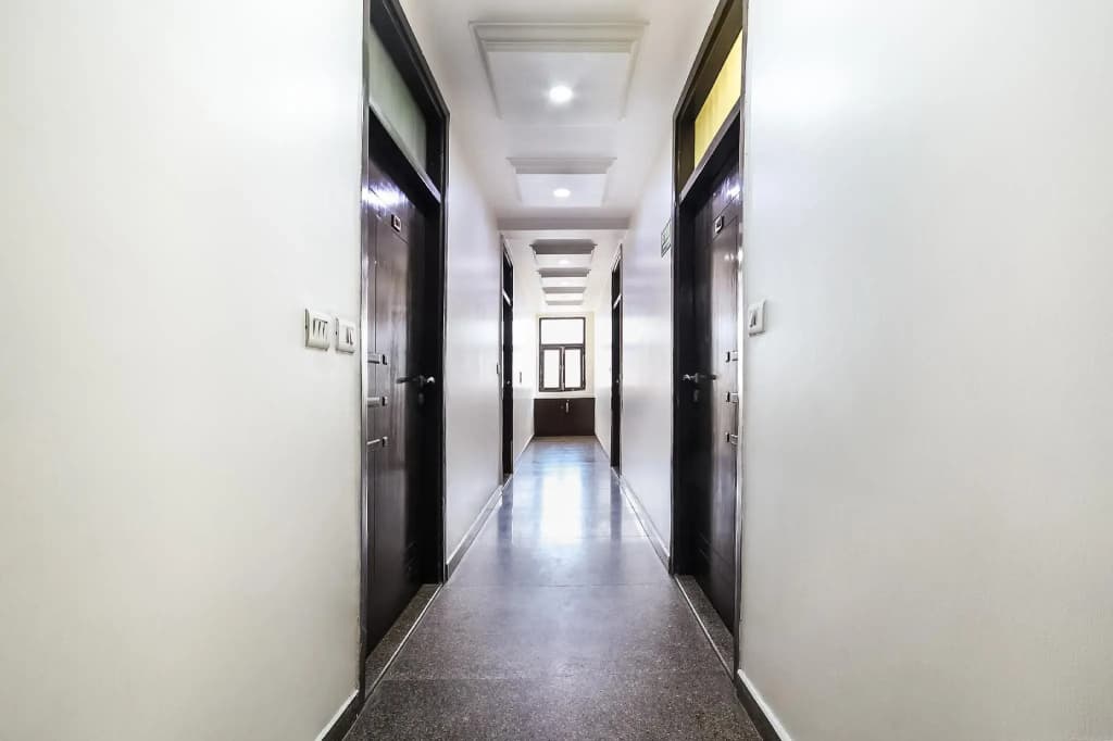 OYO 5987 Seven Seas Inn - photo 12