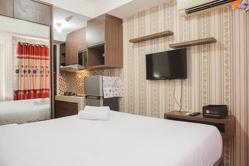 Cozy Living Studio Apartment At Belmont Residence Near Puri - photo 5