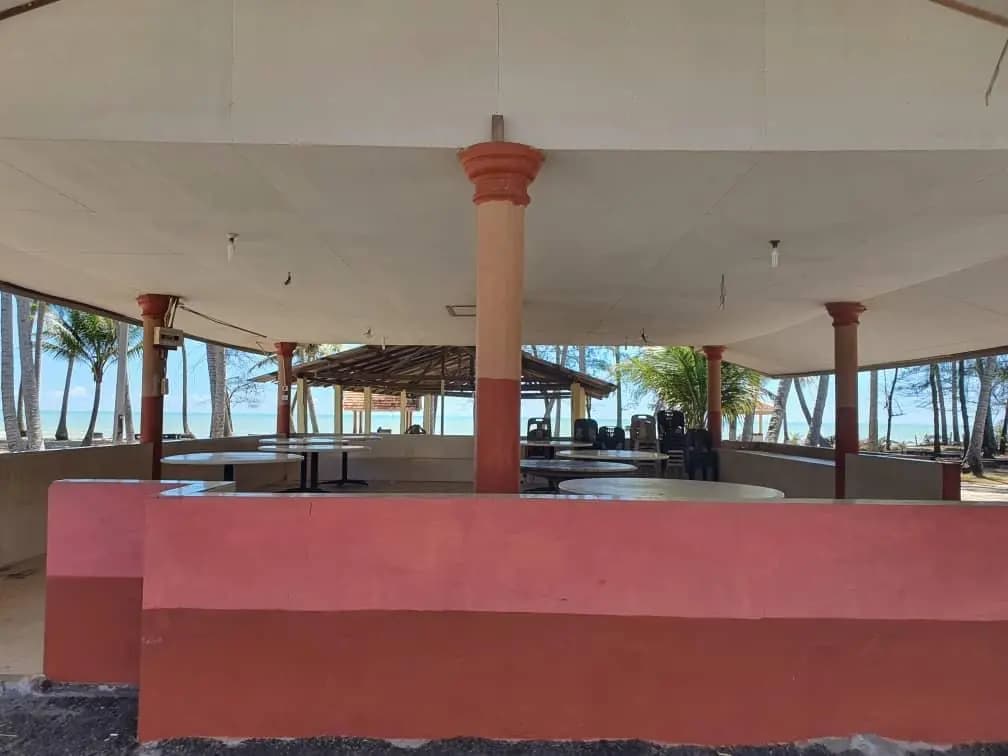 SPOT ON 90242 Sri Pantai Resort - photo 2