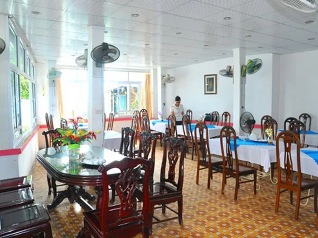 Thuy Duong Ha Long Hotel - photo 11