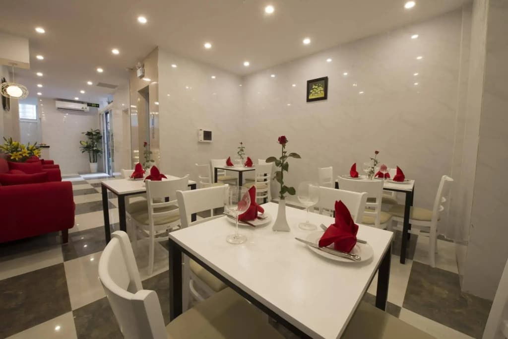 Hanoi Holiday Center Hotel - photo 13