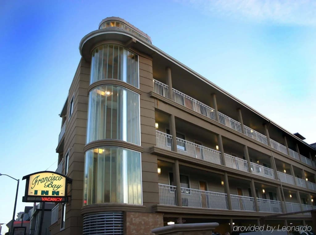 Francisco Bay Inn - photo 4