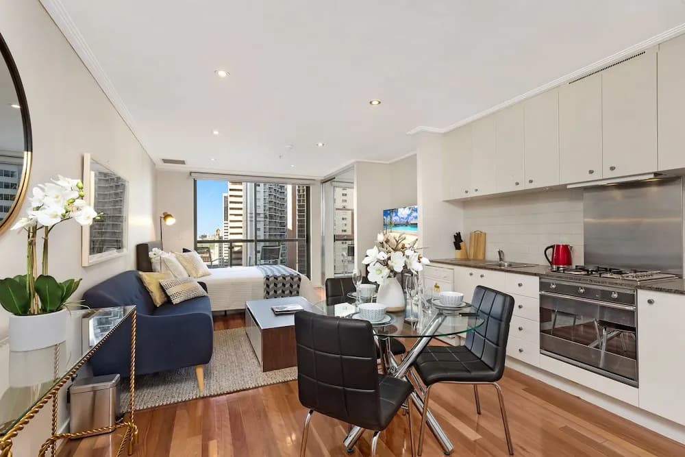 Sydney Cbd Self Contained Modern Studio Apartment - photo 2