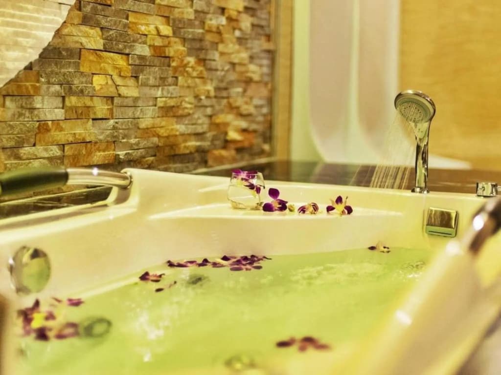 Muong Thanh Luxury Quang Ninh Hotel - photo 9