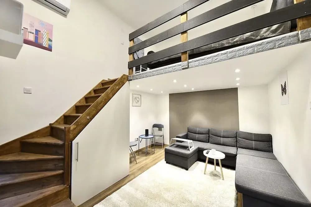 Cosy flat in Király str, King - photo 9