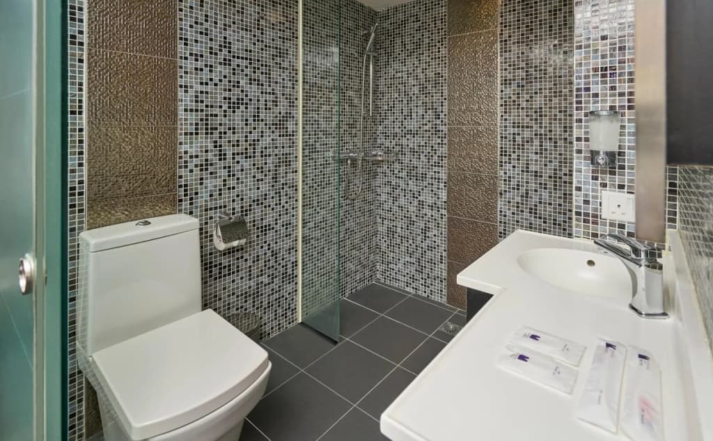J Link Hotel - photo 8