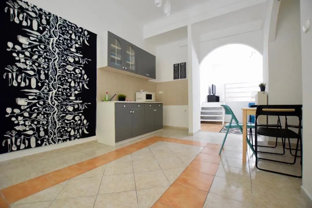 Budget Apartment by Hi5 - Akácfa 4 - main photo