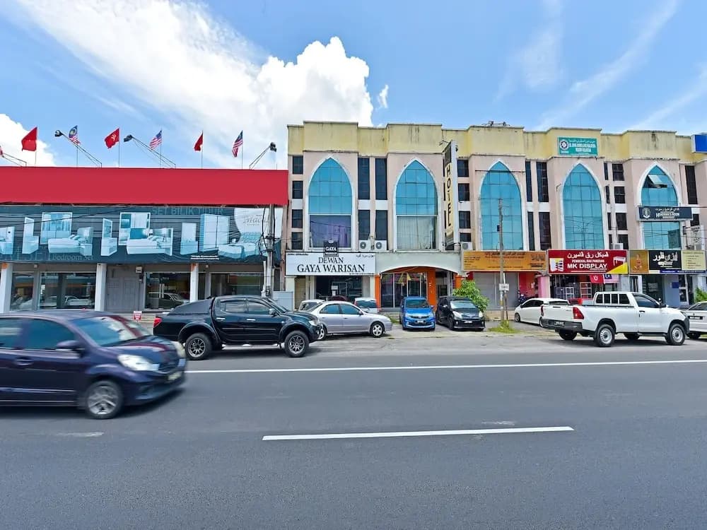 OYO 90593 Hotel Bajet Gaya Warisan - main photo