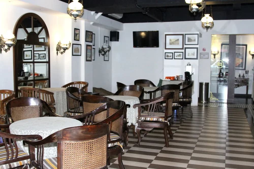 ZEN Rooms Menteng Cikini - photo 13