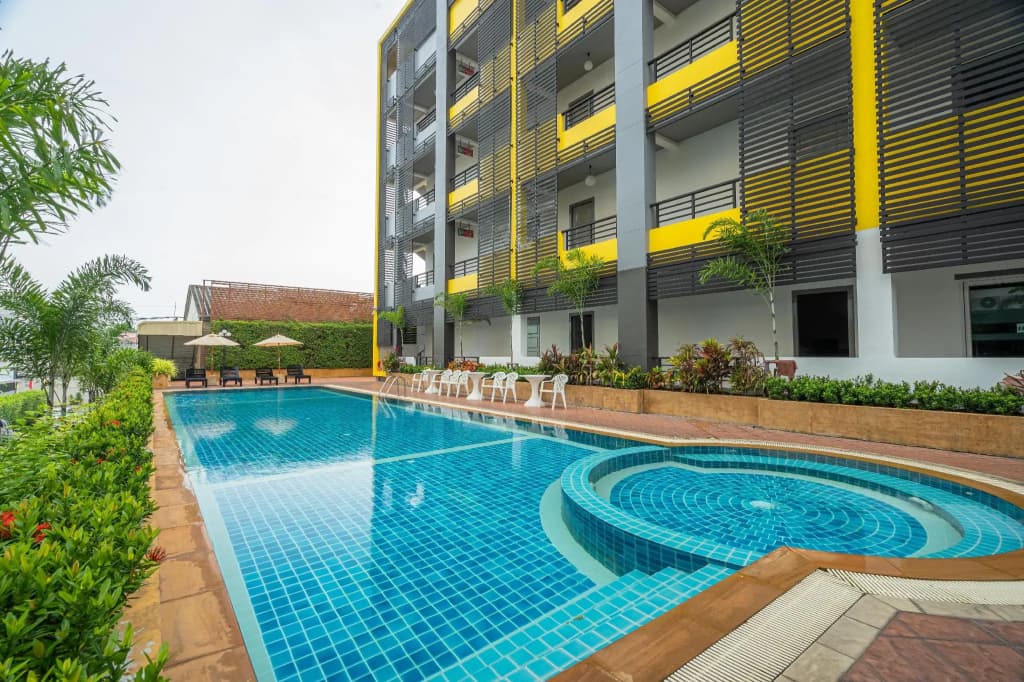 SB Living Place Hotel - photo 18