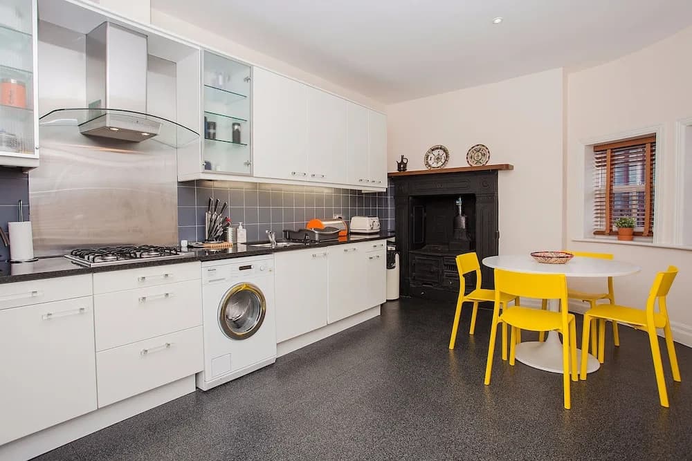 London Bridge Designer Flat - photo 16