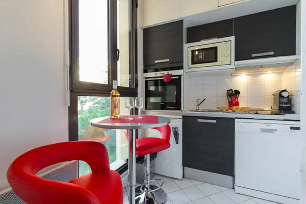 Le Grand Hotel -F2, Face Vieux- Nice, Terrasse, Ascenseur, Climatisation, Terrace - Nice City Center - photo 18