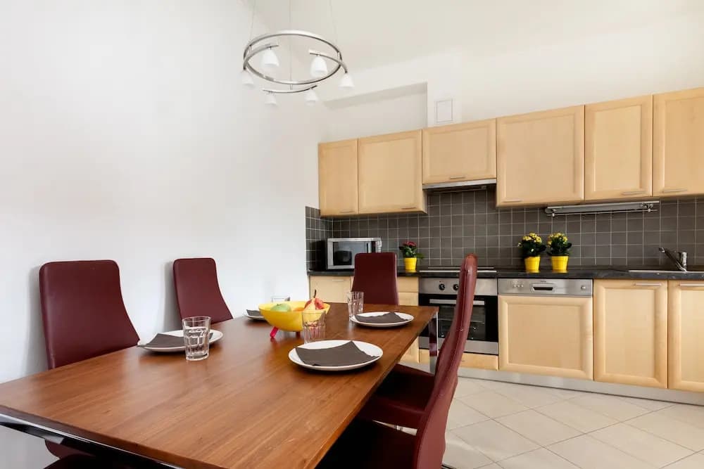 Club 99 Apartments - photo 16
