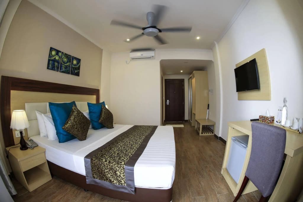 Triton Beach Hotel & Spa - photo 8