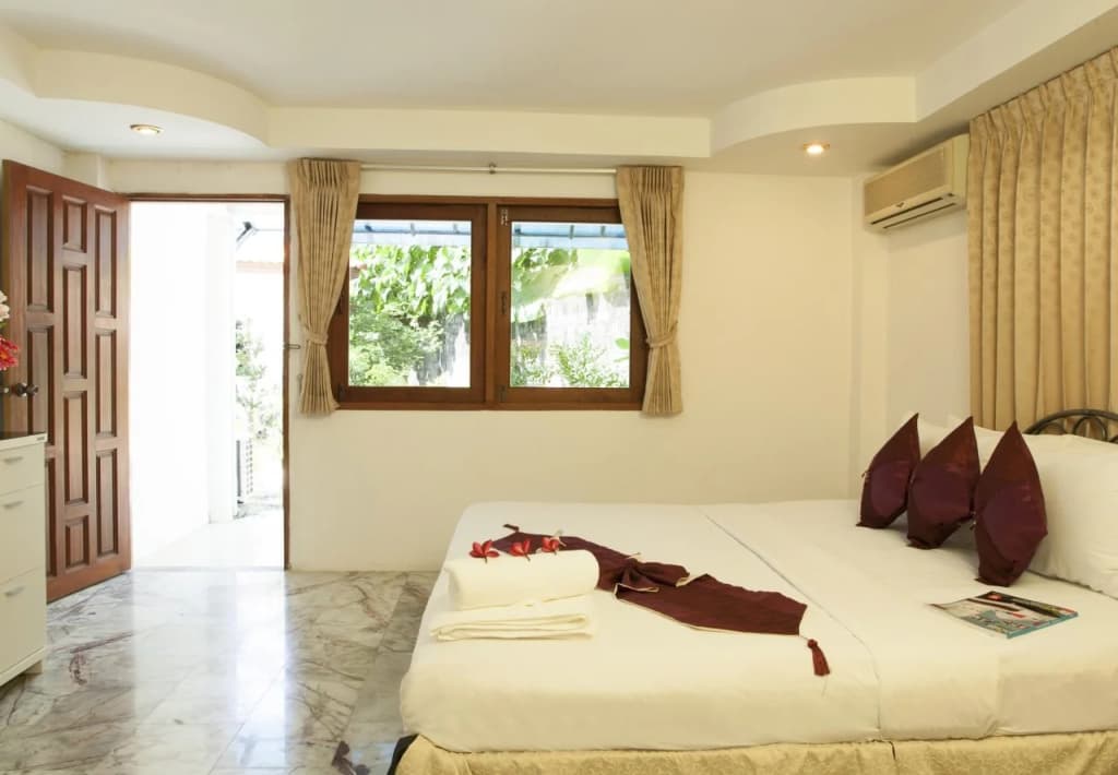 Bangtao Varee Beach Resort - photo 4