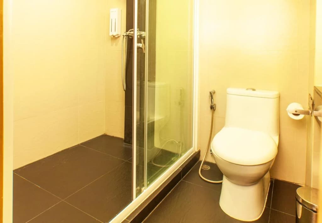 Q Hotel - photo 10