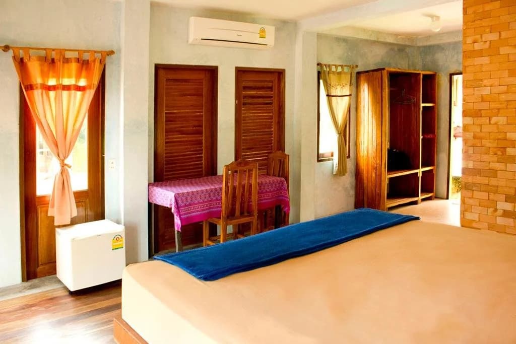 Lipstick Cabana Beachfront Resort - photo 3