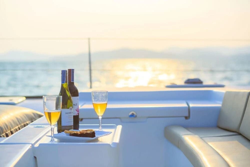 Discover Catamaran Phuket - Lagoon421 - main photo