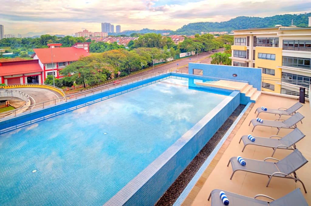 Bespoke Hotel Puchong - photo 15