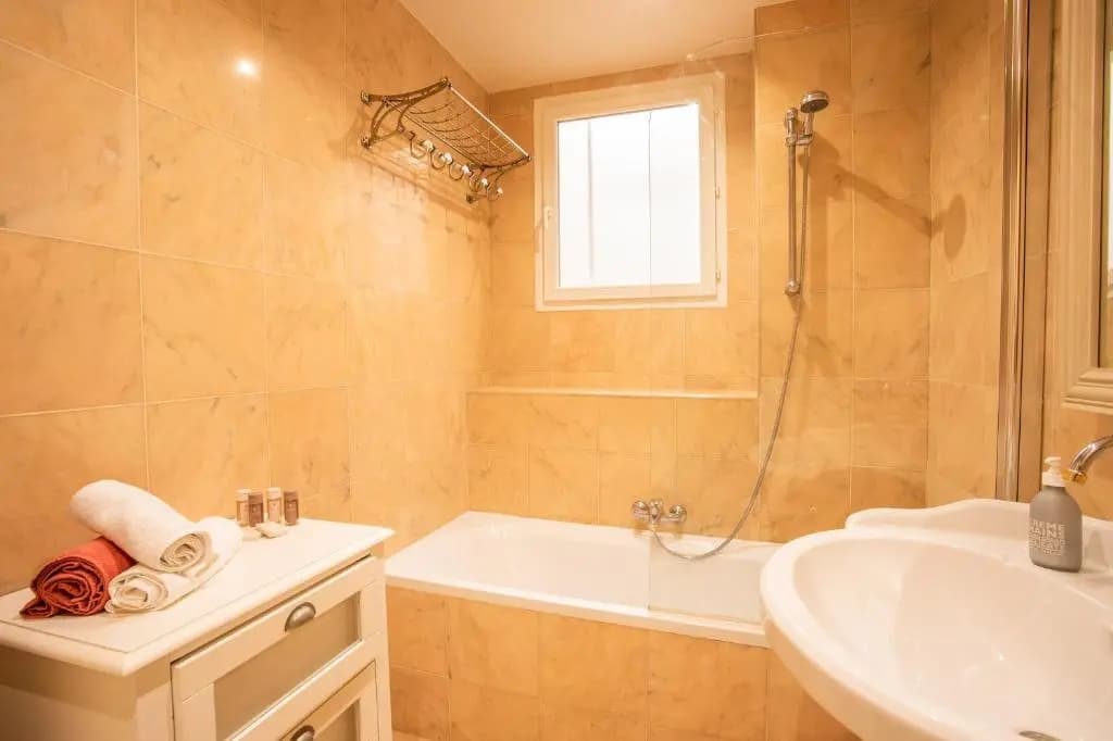 Le Foch Ap4244 by Riviera Holiday Homes - photo 8