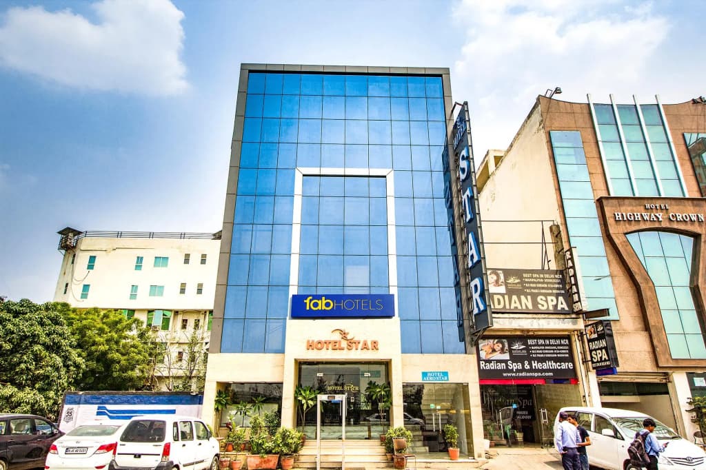 FabHotel Star Delhi Airport - main photo