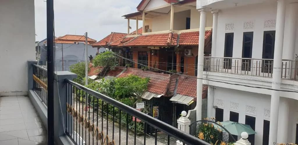 OYO 90990 Surya Residence - main photo