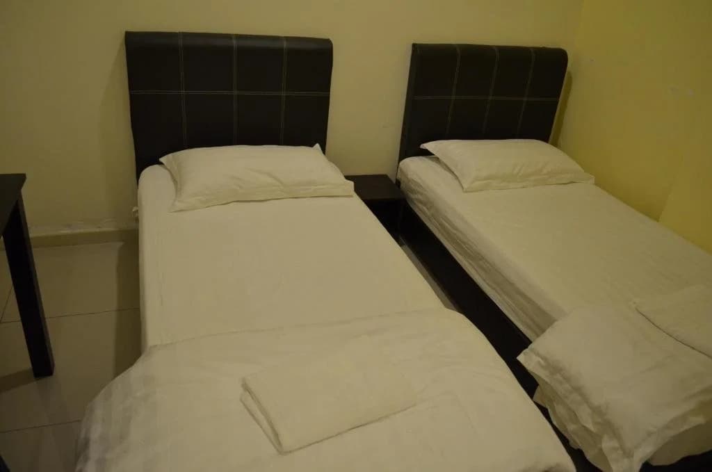 OYO 44103 8 Hotel - main photo