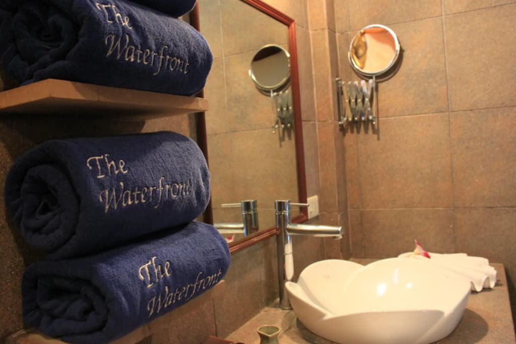 The Waterfront Hotel at Fisherman's Village - photo 10