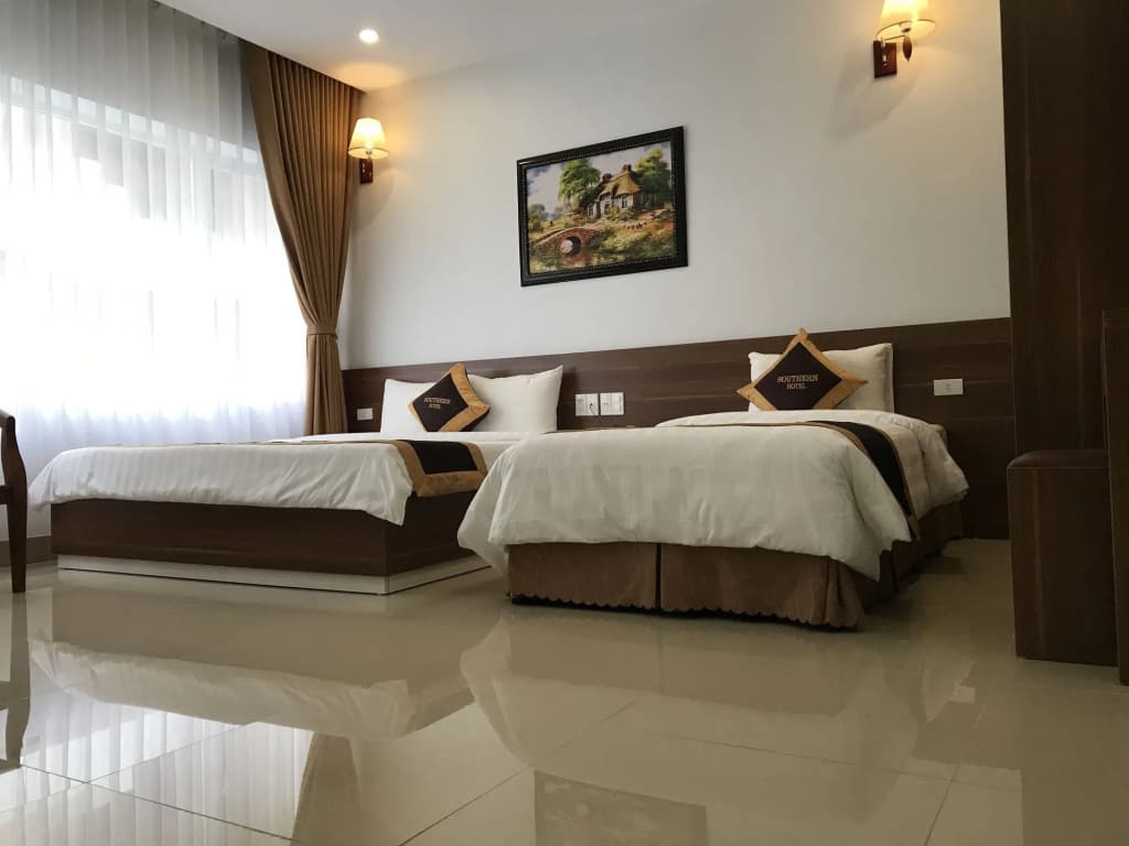Southern Hotel - photo 4