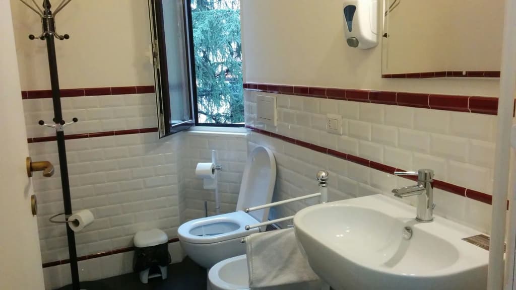 Adam's House - photo 10
