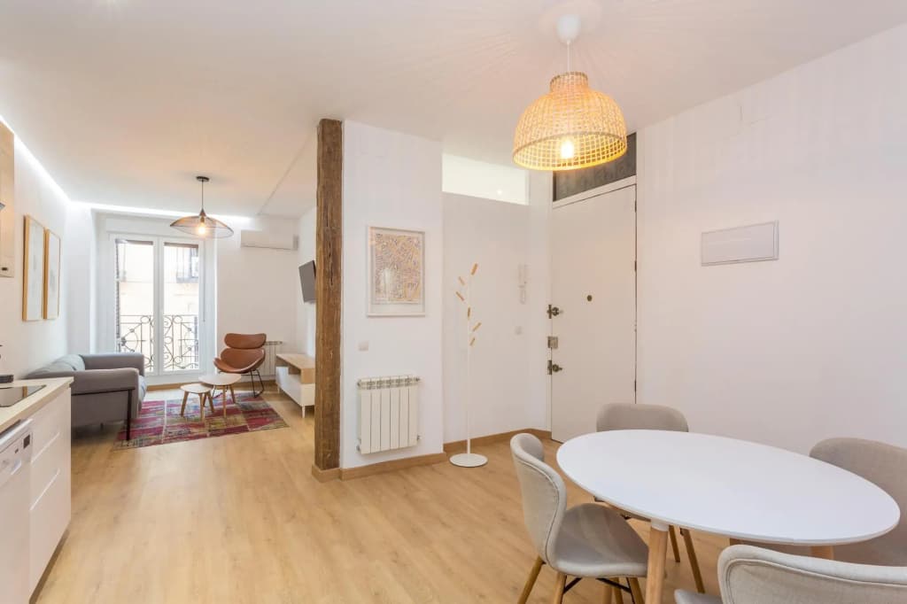 Luxurious 2BR/2BA in Chueca - photo 3