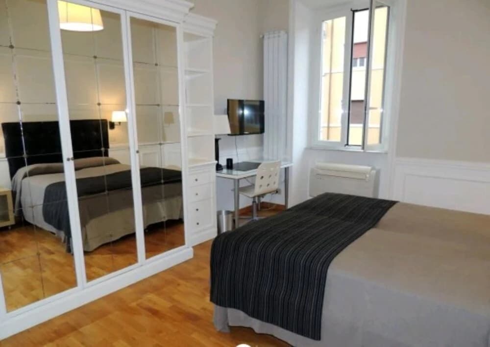 Testaccio Apartments - photo 2