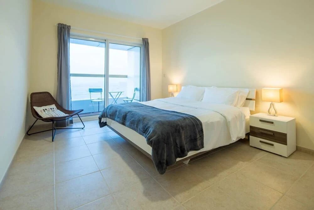 Light & Contemporary 1BR in Marina - Sea Views! - main photo