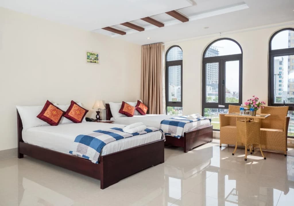 Johnny Hotel - photo 3