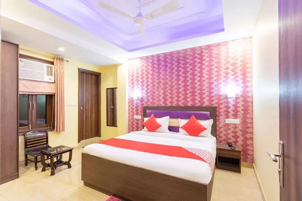 OYO 29932 Hotel R S Plaza - photo 4