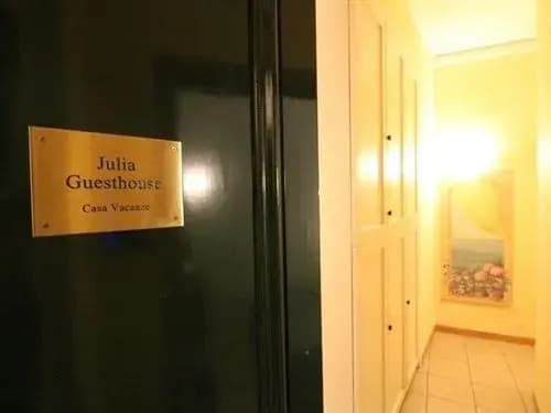 Apartment Julia Guesthouse - photo 11