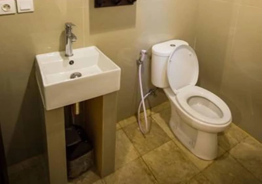 Candra Guest House - photo 12
