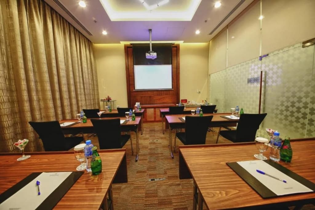 Lavender Hotel Deira - photo 18