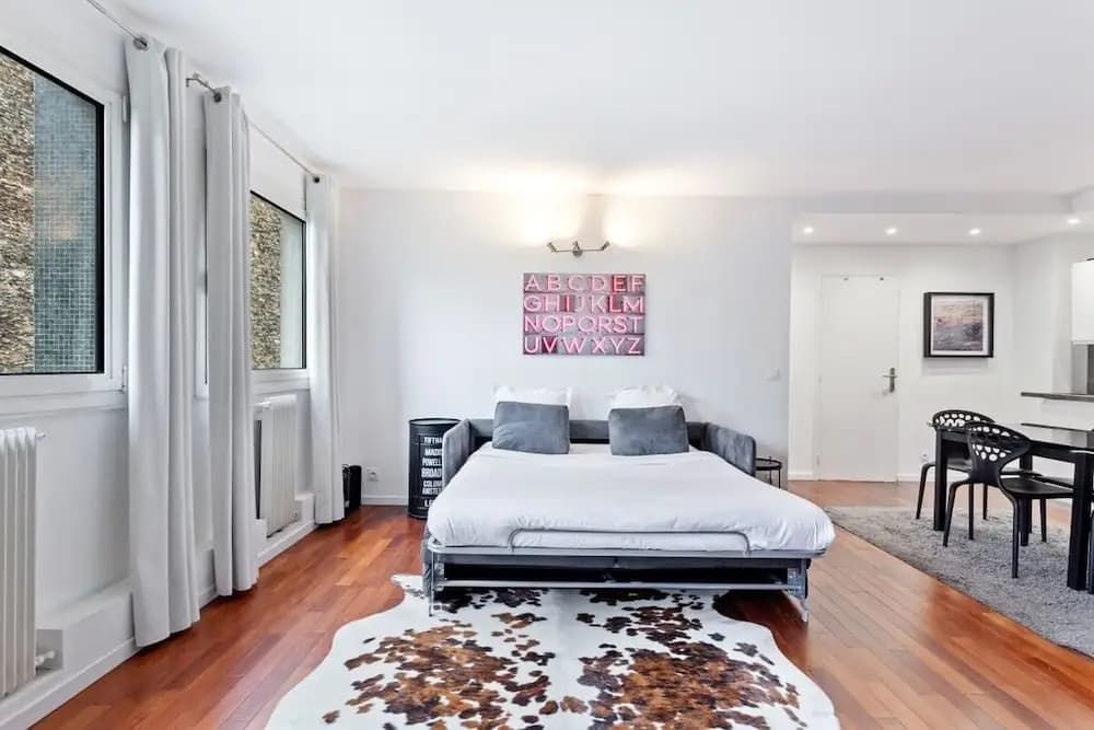 Stunning One Bedroom Apartment Sleeps 5, in Paris - photo 10