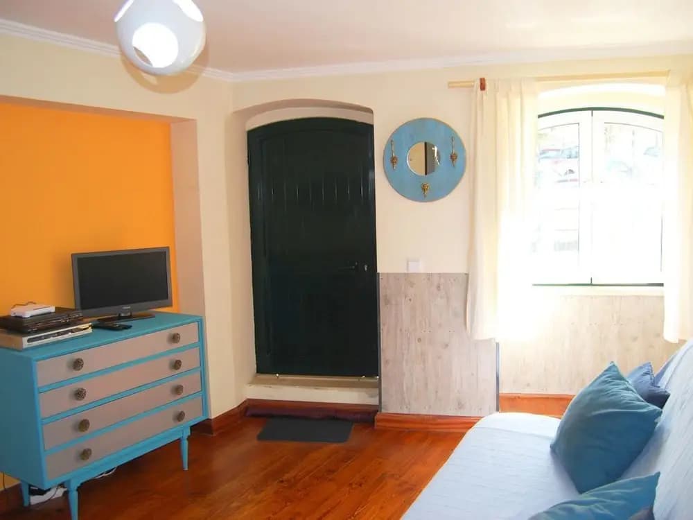 RH Veronica Terrace Apartment - photo 2