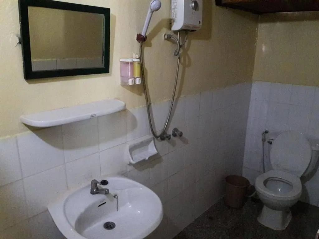 Gap's House - photo 8