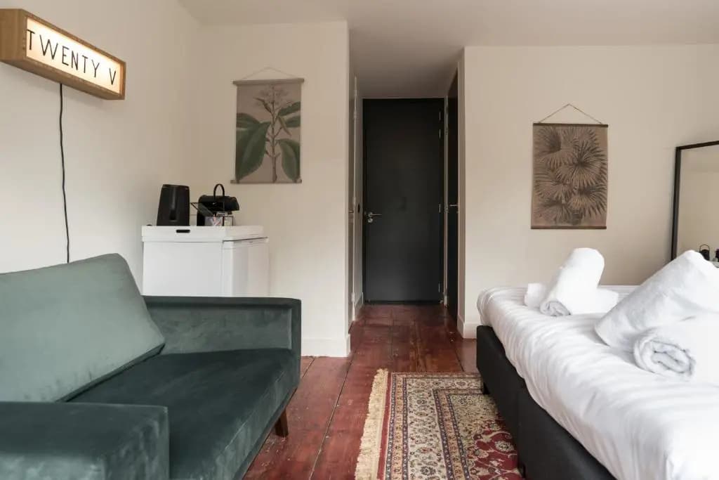 TWENTY FIVE Rooms - photo 4