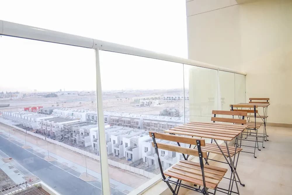 2 Bedroom Apartment- Azizi Plaza - photo 9