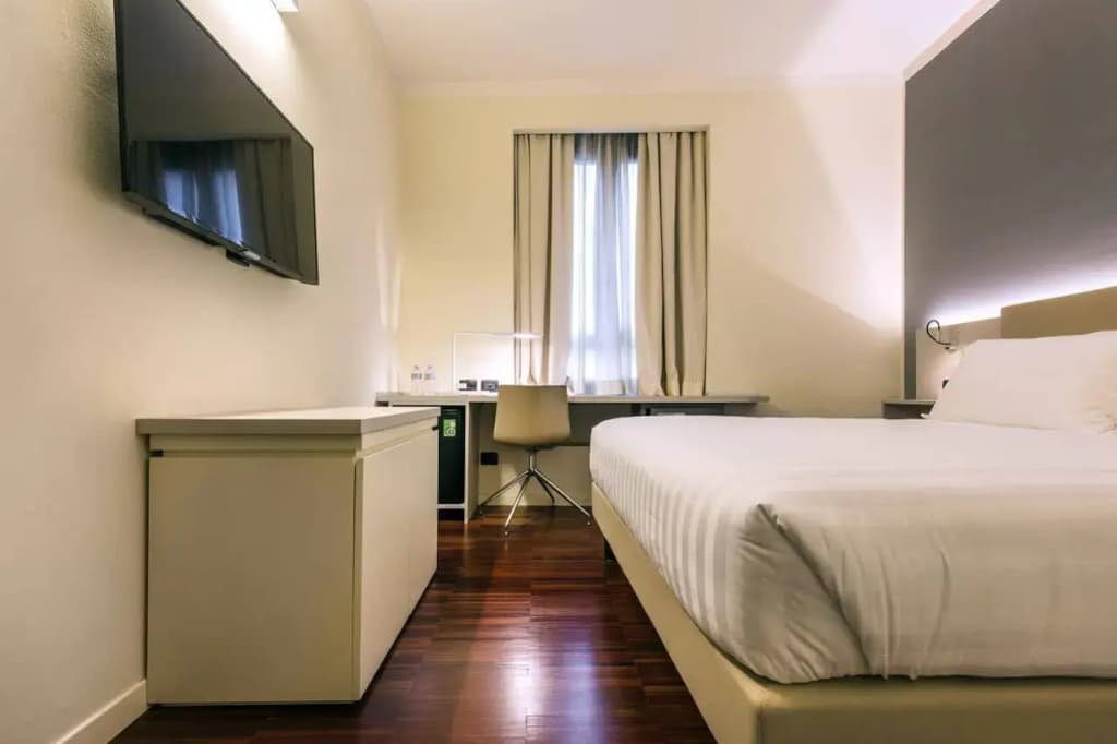 43 Station Hotel - photo 11