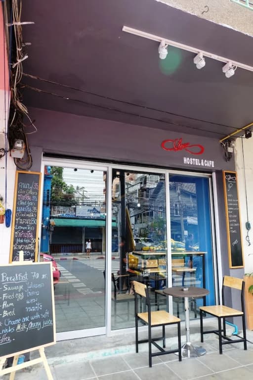 BTS Khaosan Hostel - photo 23