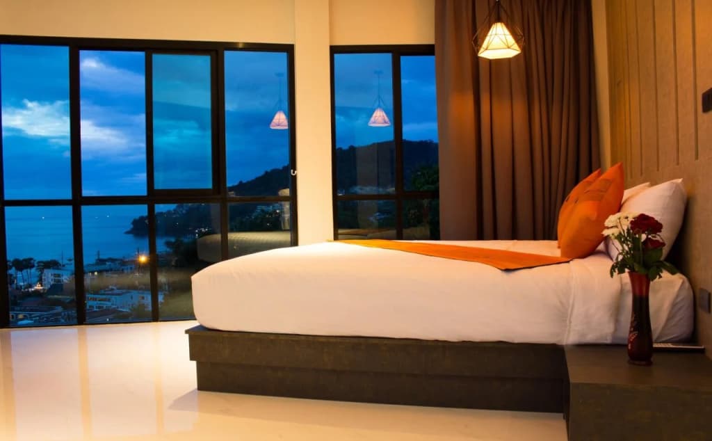 Rossarin Sea View Patong - photo 4