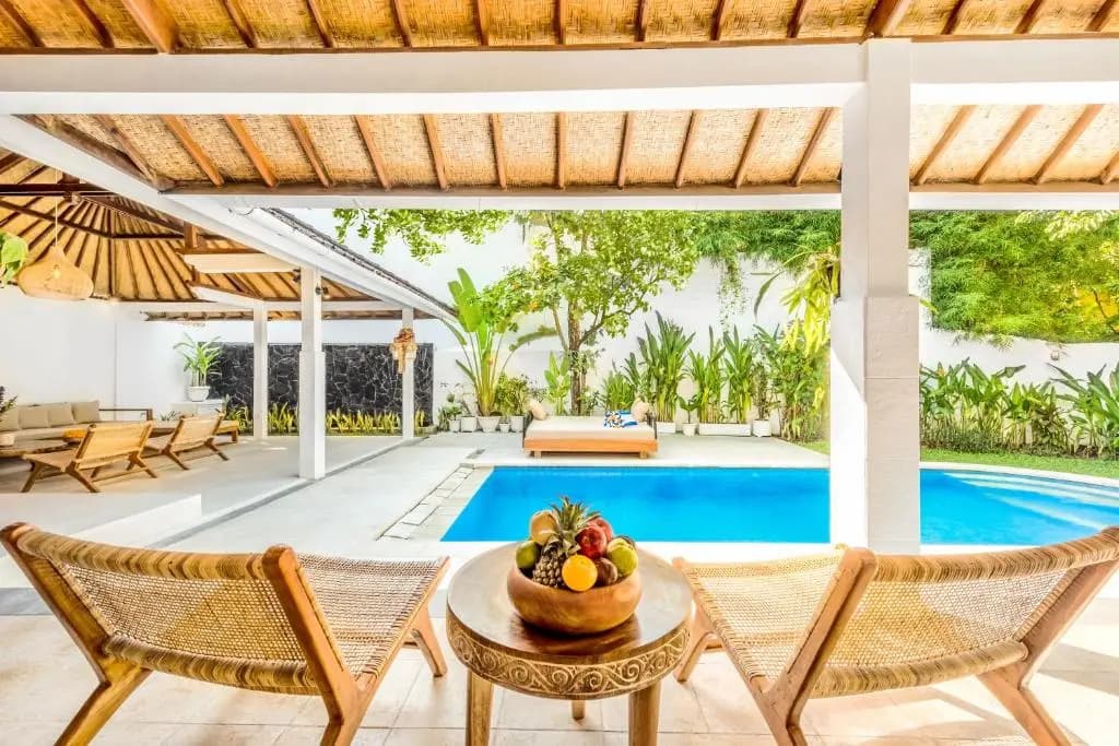 Villa Barcelona - Private 5 BDR Villa in Seminyak, Best Location, large Pool & Garden - photo 4