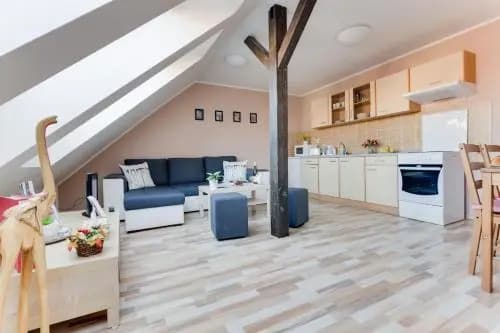 Jane's Attic Apartment - photo 16